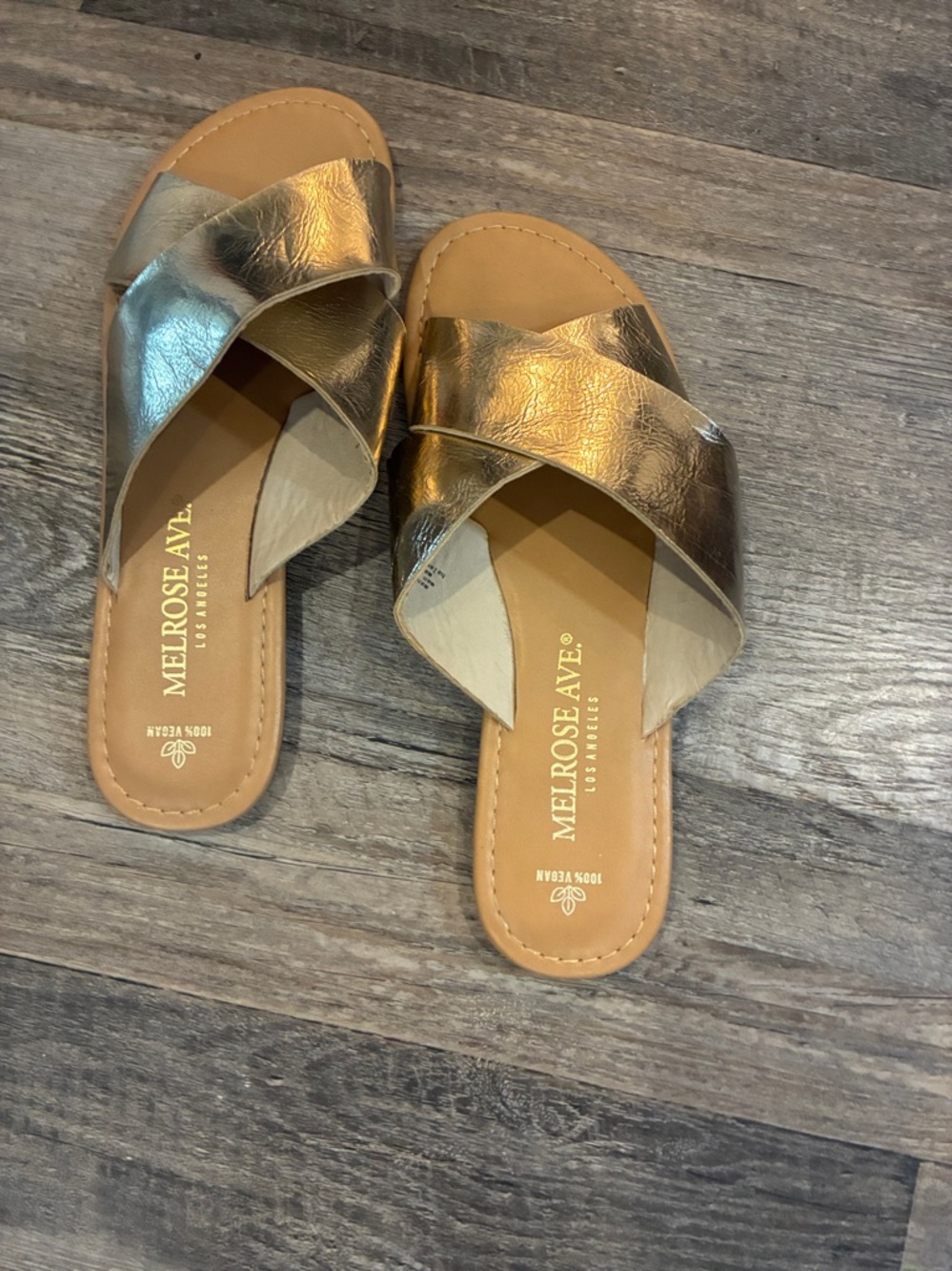 Metallic Rose Gold Crisscross Slide Sandals Never Worn Size 9